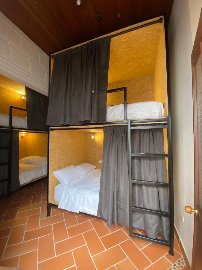 Banana Hostel Bogota Luaran gambar